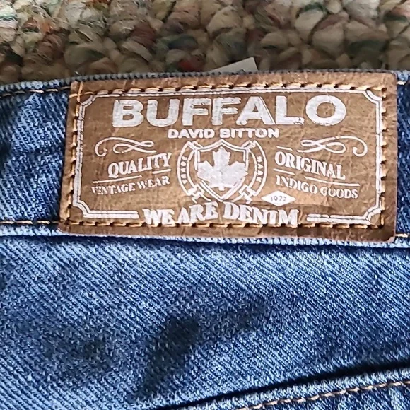 BUFFALO DAVID BITTON BRAND WOMEN'S BLUE JEANS SIZE 28 - Picture 9 of 16